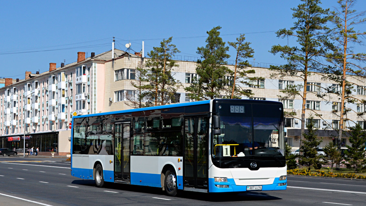 автобус павлодар. общественный транспорт павлодара. фотобус higer 6129. автобус фото. автобус павлодар.
