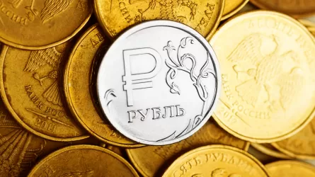 В обменниках Астаны курс рубля значительно не изменился по сравнению со вчерашним днем 