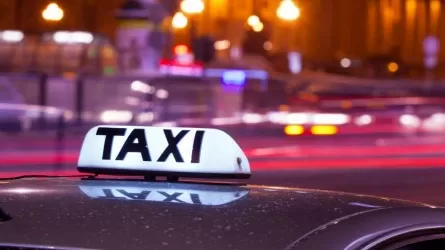 Казахстанцы стали меньше пользоваться услугами такси
