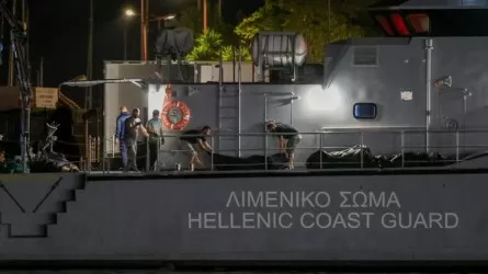 Около 300 пакистанцев погибли при крушении лодки у берегов Греции  