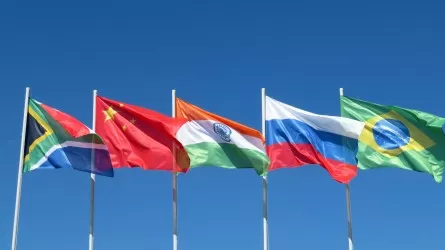 Страны БРИКС будут поощрять использование местных валют в международной торговле