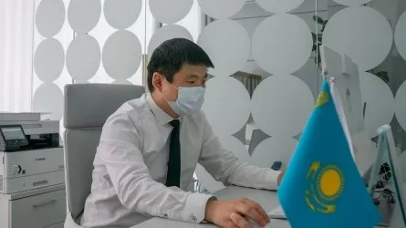 Казахстанцы стали слишком много работать?