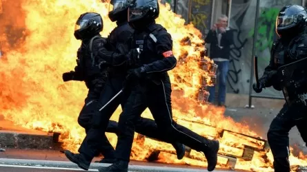 Беспорядки в Париже: причиной стало убийство подростка