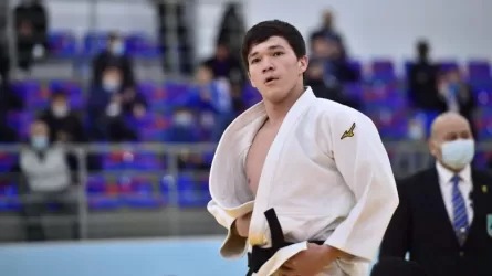 Казахстанские дзюдоисты завоевали еще две медали на турнире в Астане