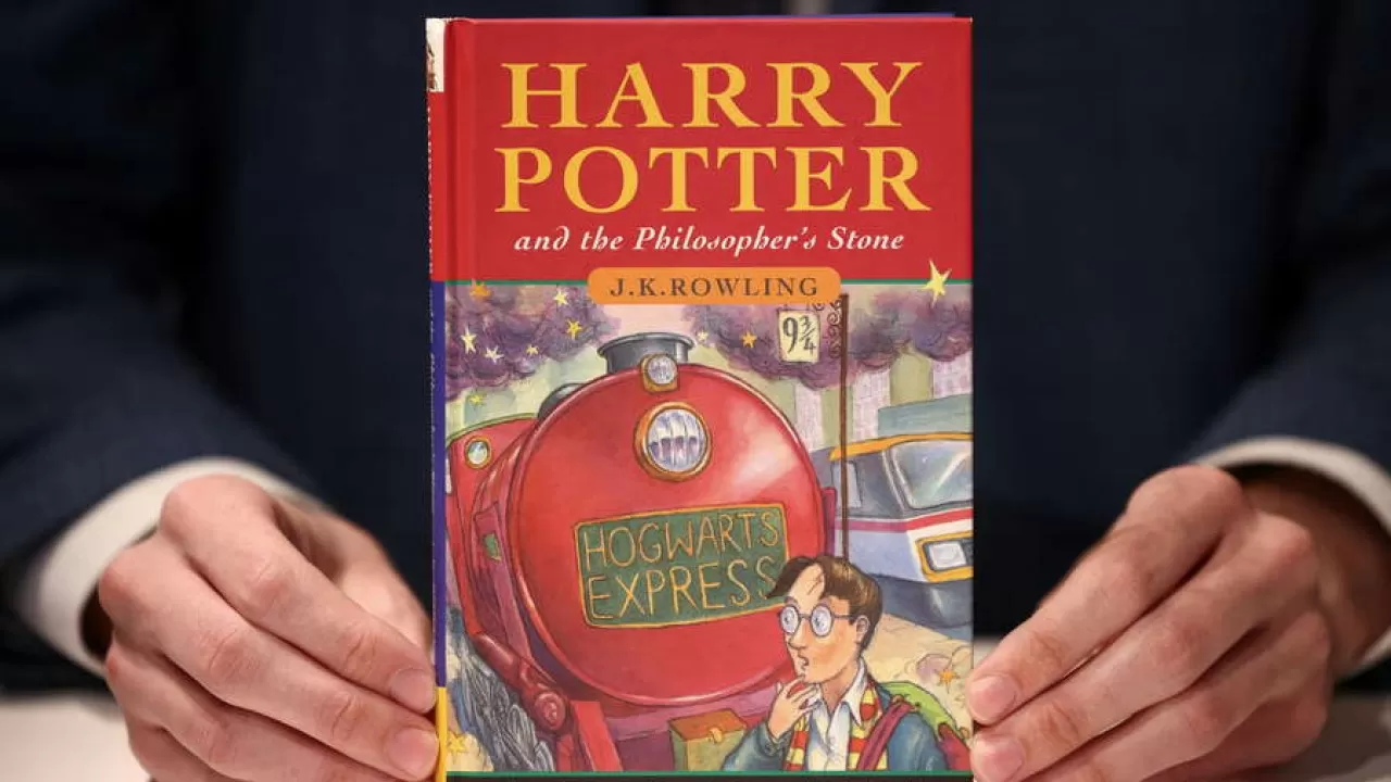 Проданное за копейки первое издание "Гарри Поттера" ушло за рекордную цену 