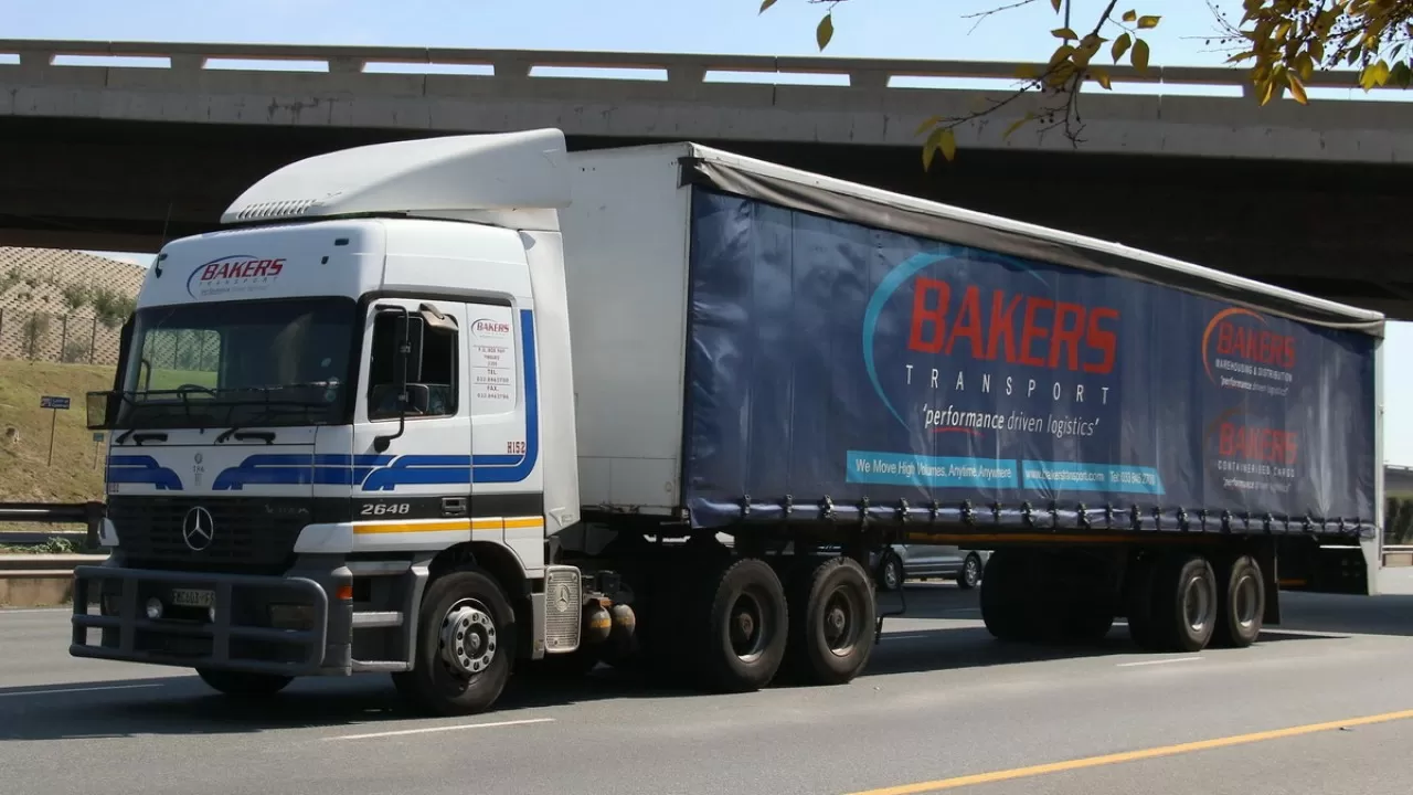 В ЮАР целенаправленно поджигают грузовики с товарами 