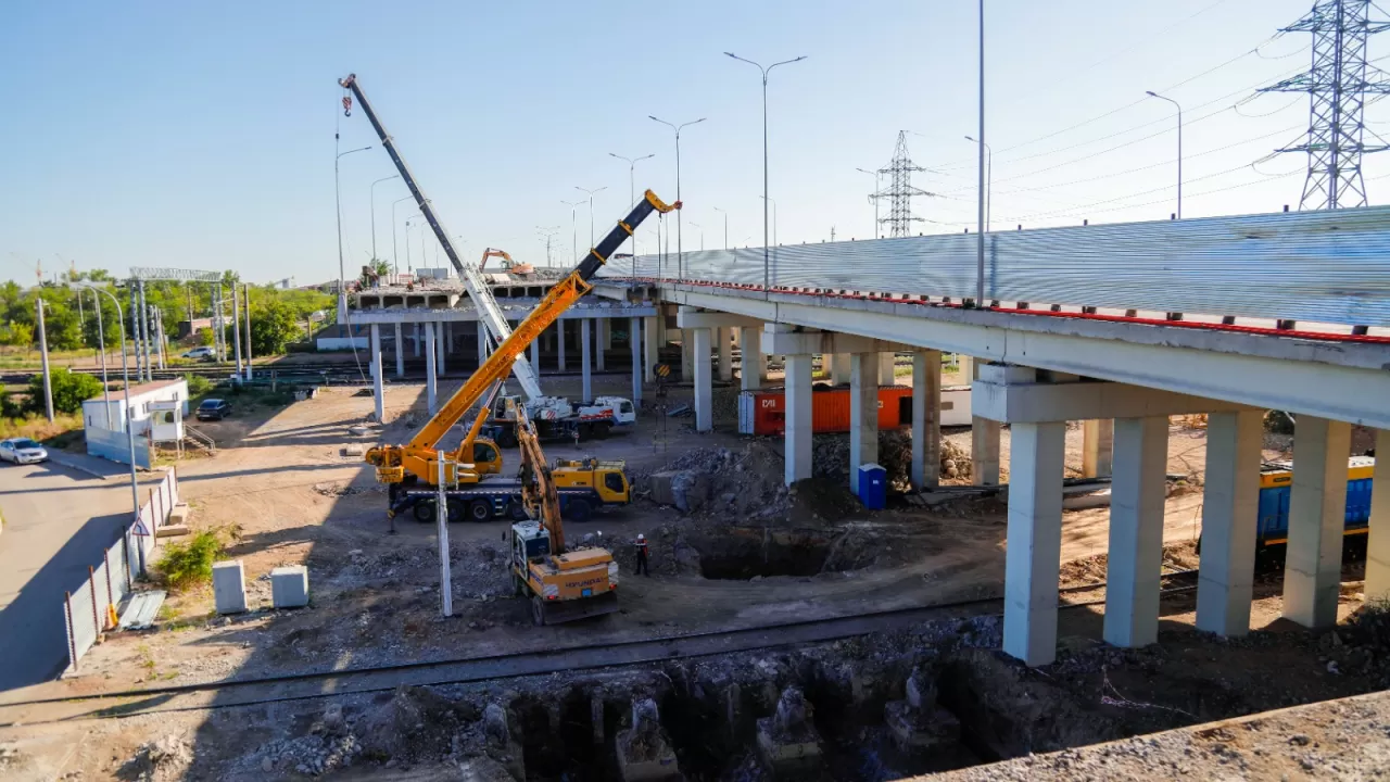 В Астане построят мост через реку Есиль