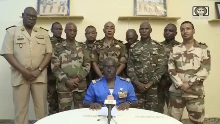 Мятежники в Нигере обвинили Францию в попытках военного вмешательства в дела страны