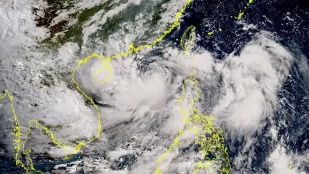 Сотни тысяч человек эвакуировали в Китае из-за тайфуна "Талим"