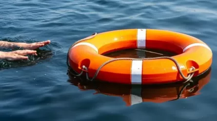 Актюбинские спасатели спасли из воды четырех человек