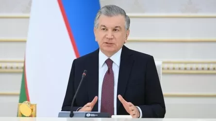 Шавкат Мирзиеёвтің Президенттік қызметі отставкалардан басталды