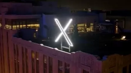 В США строительных экспертов не допускают к логотипу X на крыше штаб-квартиры Twitter