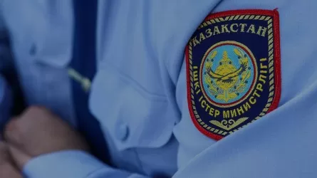 Алматылық атқыштың әйелінің үйін полицейлер қоршауға алды