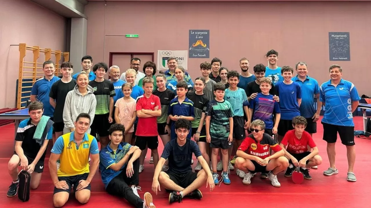 Команда Казахстана по настольному теннису провела сборы в Италии