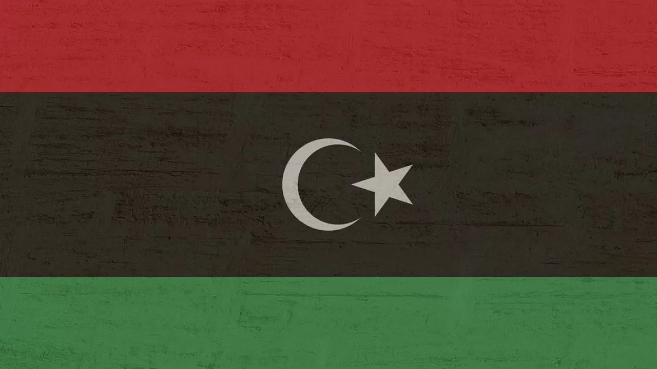 В Триполи утихли бои между армейскими частями и военной полицией 
