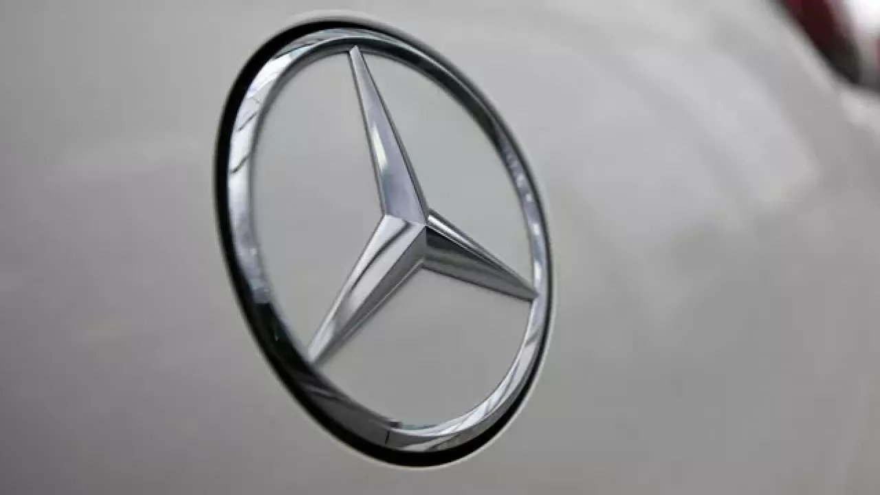 Mercedes-Benz ресейлік дилерлерді өз бағдарламасынан ажыратты