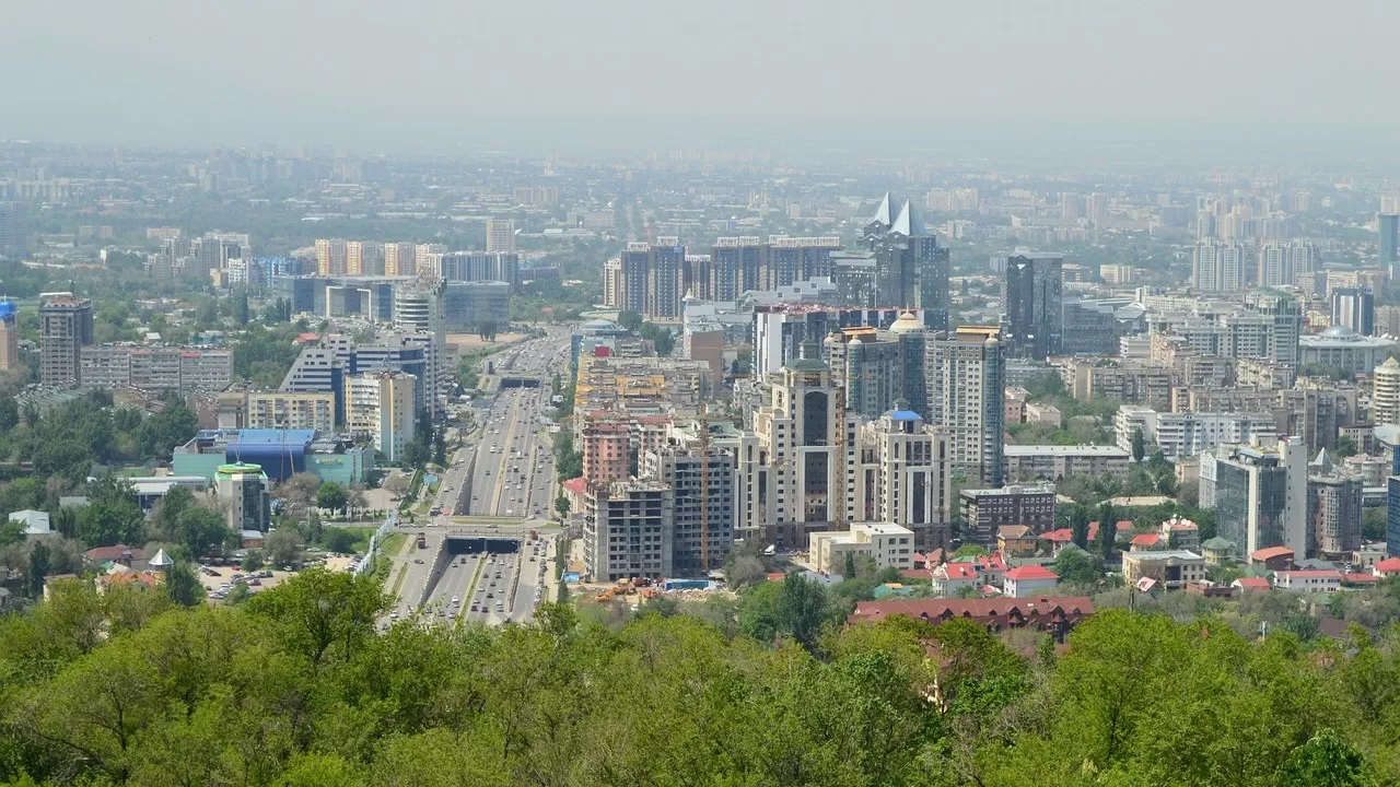 По каким улицам Алматы ограничат движение на Наурыз