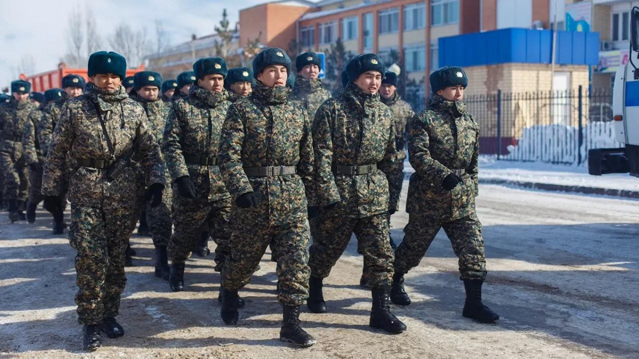 В армии Казахстана собираются ввести приписку юношей в проактивном режиме