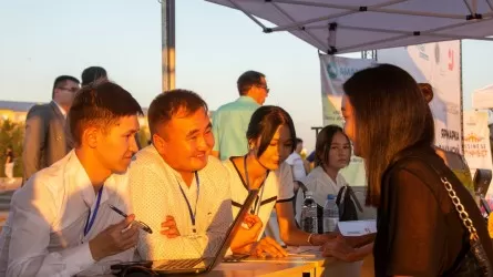 Ярмарка вакансий в Талдыкоргане: более 30 компаний готовы принять молодых специалистов 
