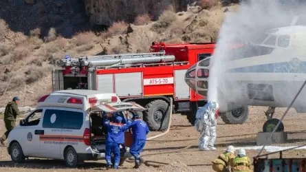 Құтқарушылар мен полицейлер мектеп оқушыларына дәріс оқиды
