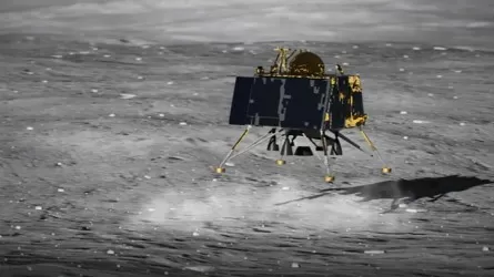 Индийский луноход прошагал восемь метров по поверхности спутника Земли