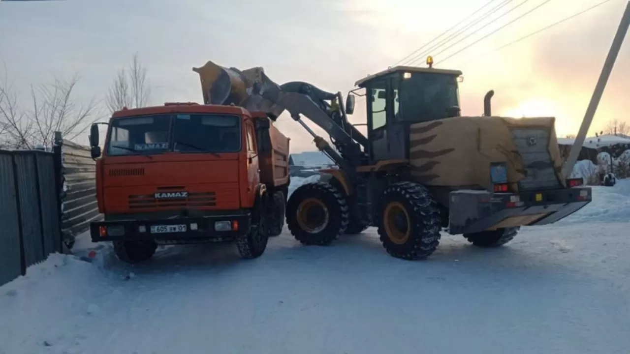 Астанадан күндізгі уақытта 37 мың текше метрден астам қар шығарылды