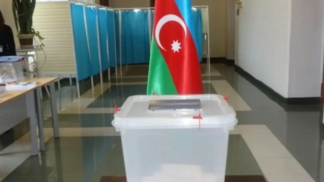 Әзербайжан президенттігіне үміткерлер саны 17-ге дейін өсті 