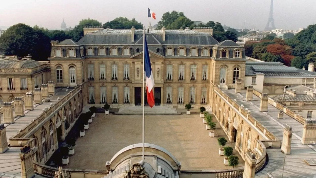 Президент Франции утвердил состав правительства