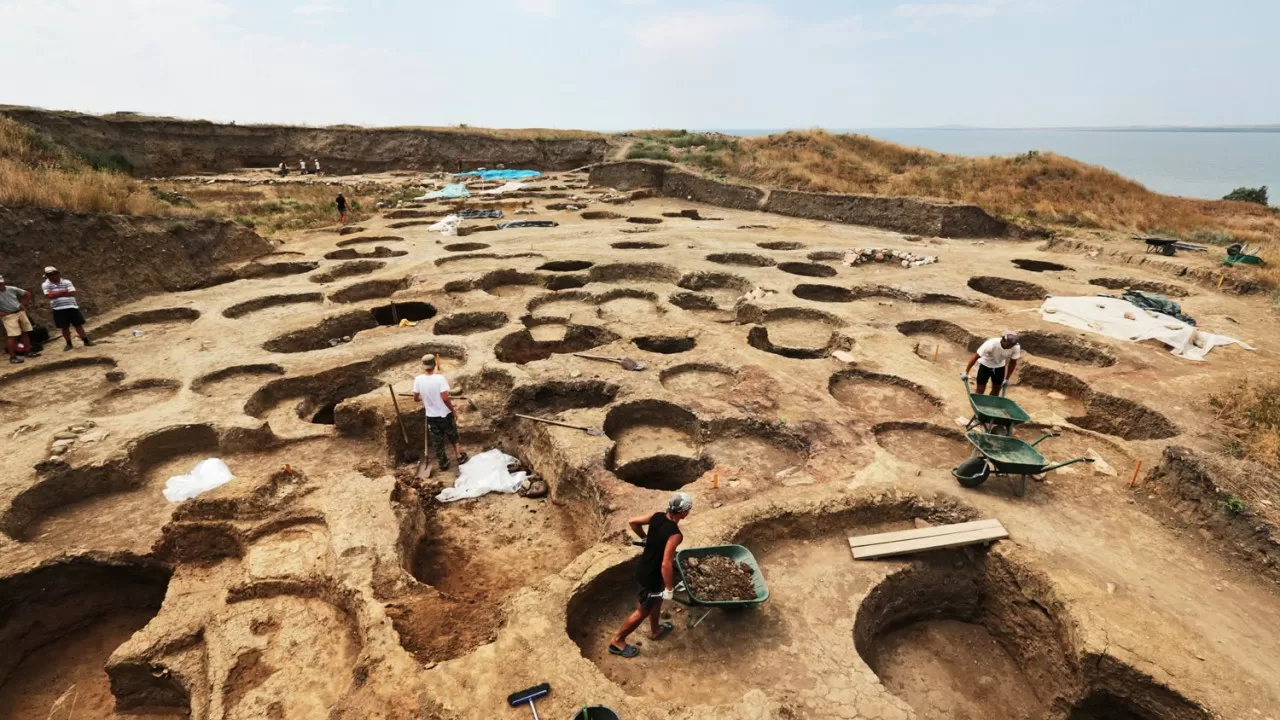 Дворец и амбары возрастом более 4000 лет обнаружили в Китае 
