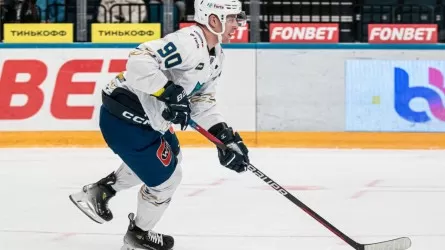 Хоккеист "Барыса" стал лучшим защитником недели в КХЛ