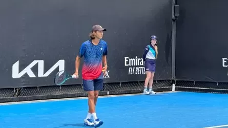 Омарханов вышел в третий раунд одиночки Juniors Australian Open 2024
