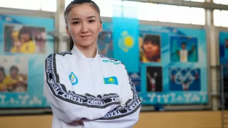 Казахстанские каратисты завоевали три медали на турнире в Париже