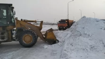 Астанада күндізгі ауысымда қар күреу үшін 1300-ден астам арнайы техника жұмылдырылды