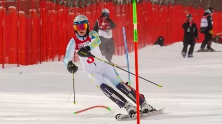 Казахстанка вошла в десятку лучших в горнолыжном слаломе на юношеской Олимпиаде