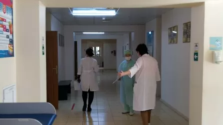 В Атырау врачи рассказали о состоянии детей, пострадавших при взрыве газа 