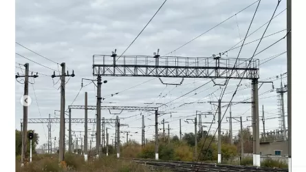 Железнодорожный переезд закрыли в Астане 