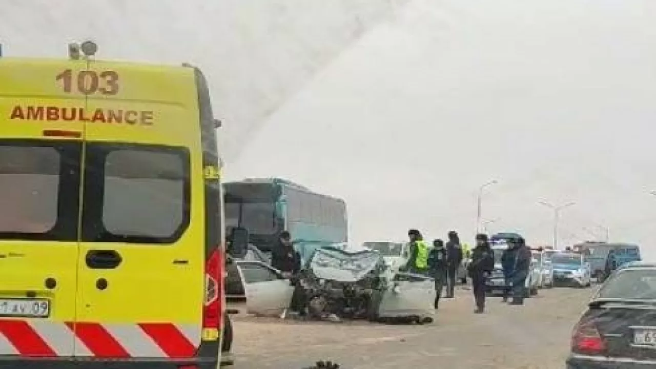 Қарағанды облысында жолаушы толы автобус пен жеңіл көлік соқтығысты