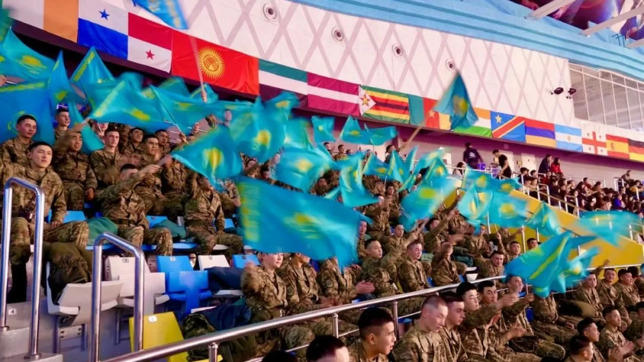 Астана жастары самбодан әлем чемпионатында шетелдік жанкүйерлерді тәнті етті 