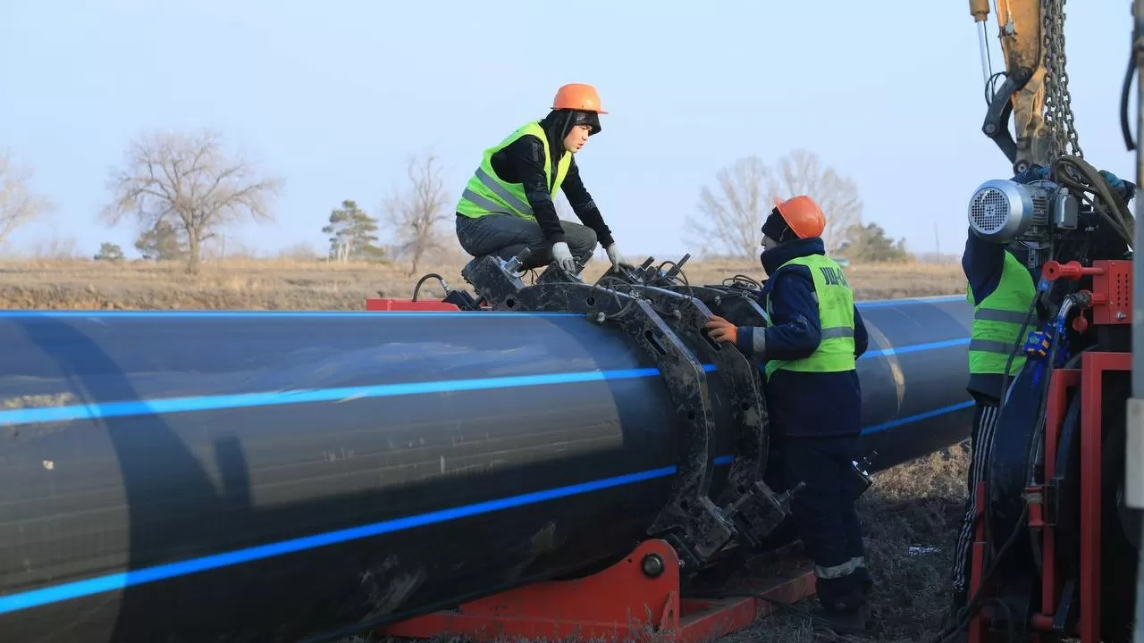 В Актобе завершаются работы по обустройству водоотводных каналов