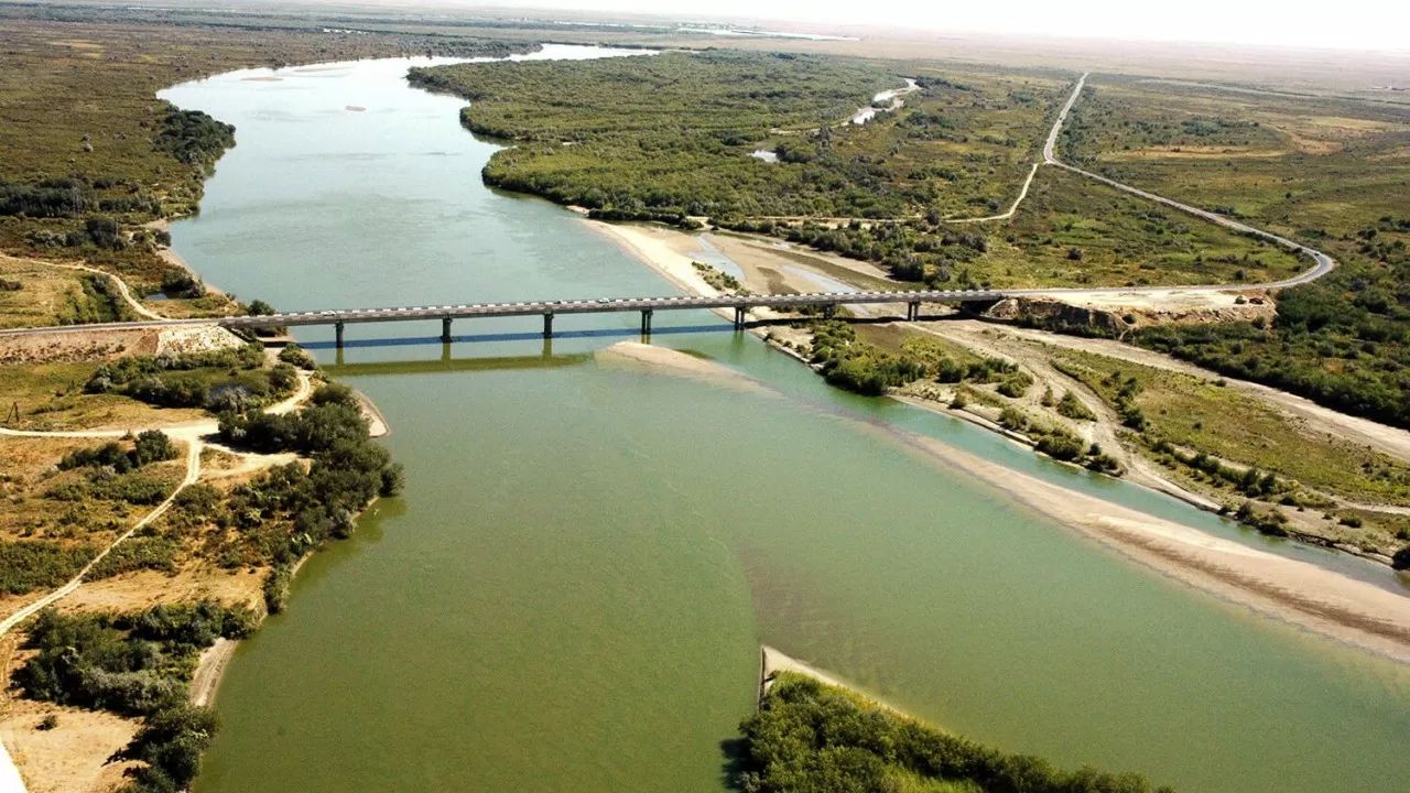 Қазақстан 2025 жылдың сәуір айына дейін Сырдария өзені арқылы шамамен 11 млрд текше метр су алады