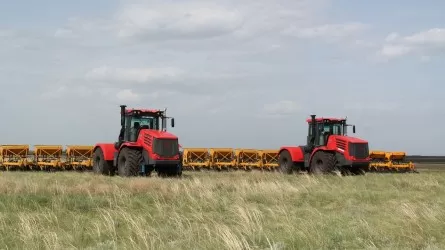 Производство комбайнов и тракторов увеличат в Казахстане 