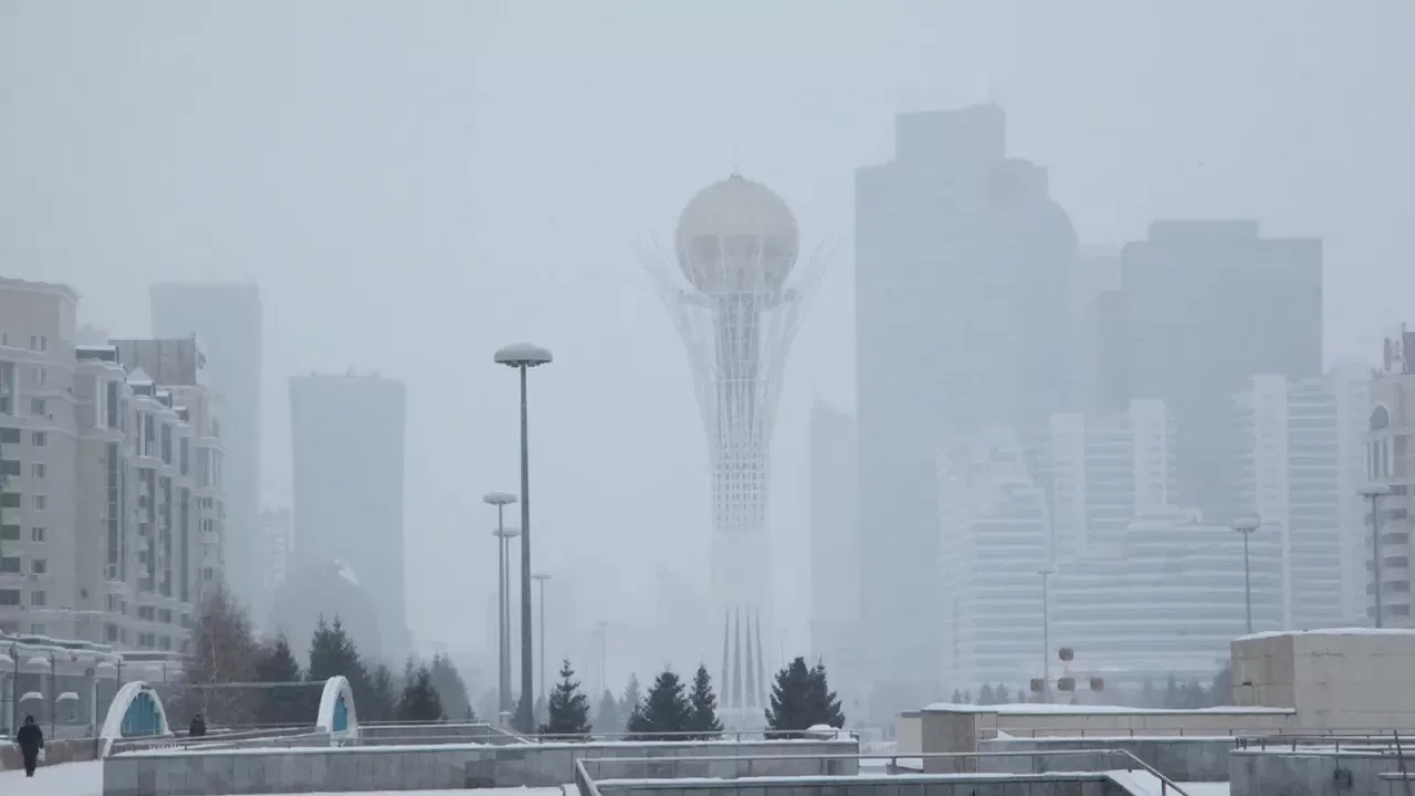 Штормовое предупреждение объявлено в 10 областях Казахстана