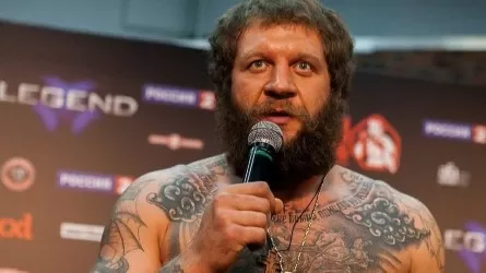 Боец MMA Александр Емельяненко впервые устроился на работу