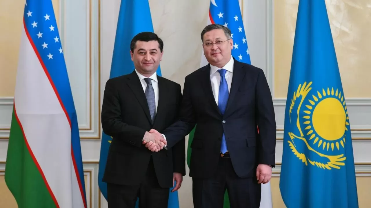 Казахстан и Узбекистан намерены увеличить взаимную торговлю до 10 млрд долларов