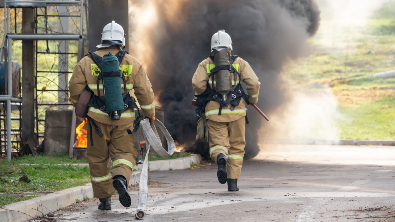 Американың жалаңаш әйелдер өрт сөндірушілері видео
