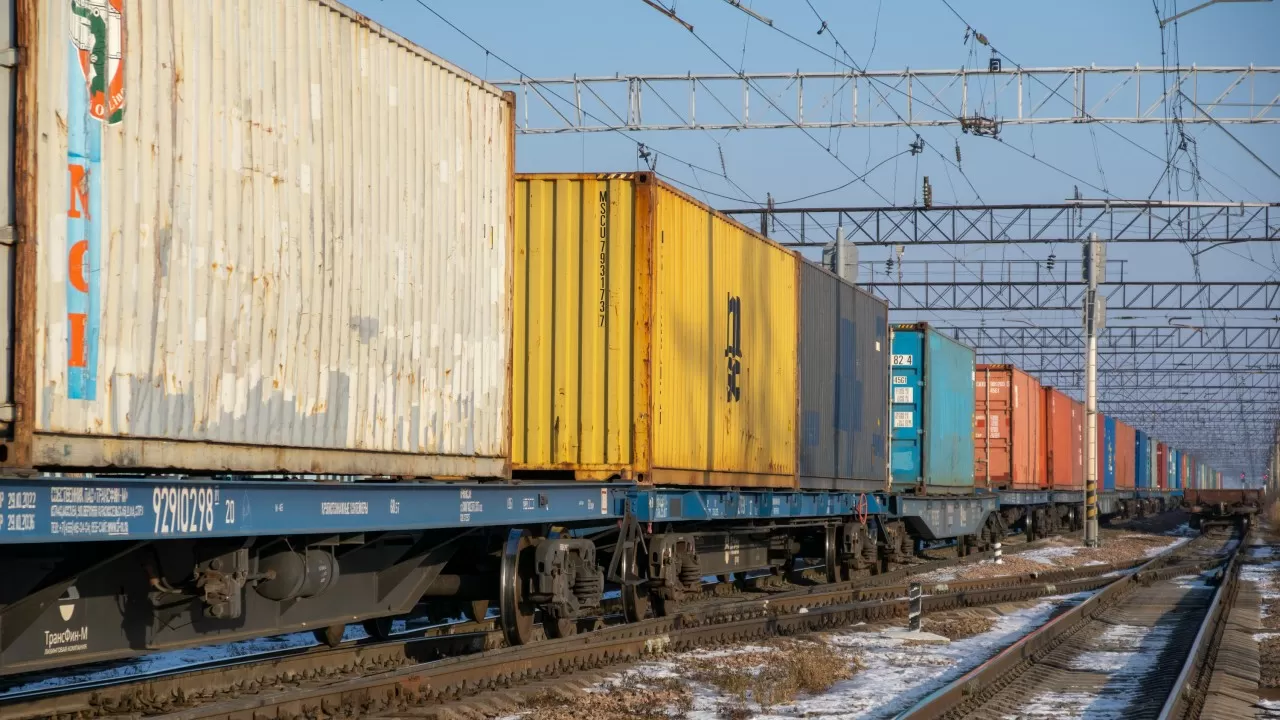 Казахстан готов нарастить экспорт несырьевых товаров в ОАЭ на 233,5 млн долларов