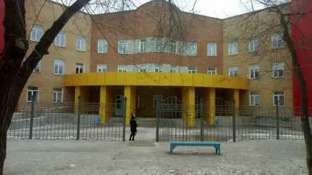 Мектепке шабуыл: Павлодарда оқушылардың жартысына жуығы мектепке барған жоқ