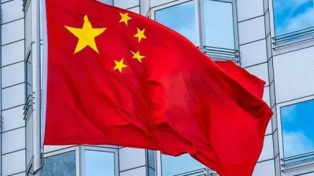Глава МИД КНР потребовал от властей США на деле придерживаться политики "одного Китая"
