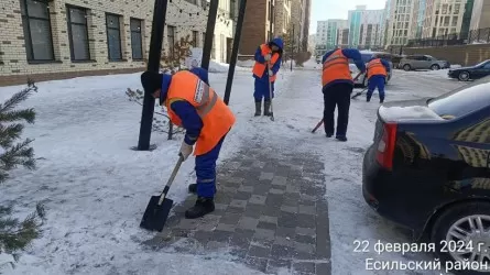 Астанада қар тазалауға 2,1 мыңнан аса жол жұмысшысы шықты