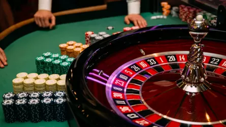 Алаяқ-бухгалтер казинода шамамен 400 млн теңгеге ұтылды